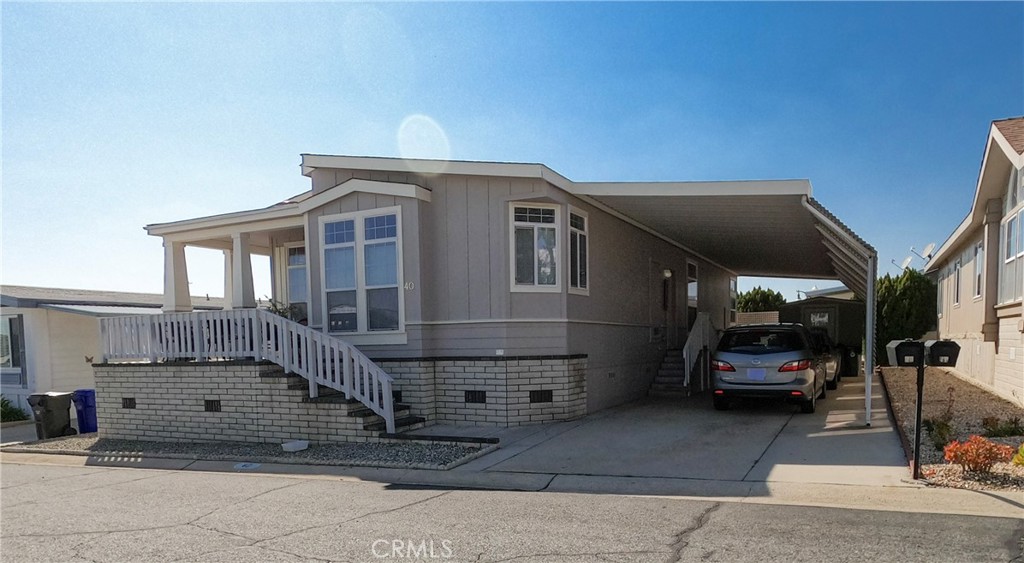Photo 3 of 27 of 1400 W 13th Street 40 mobile home