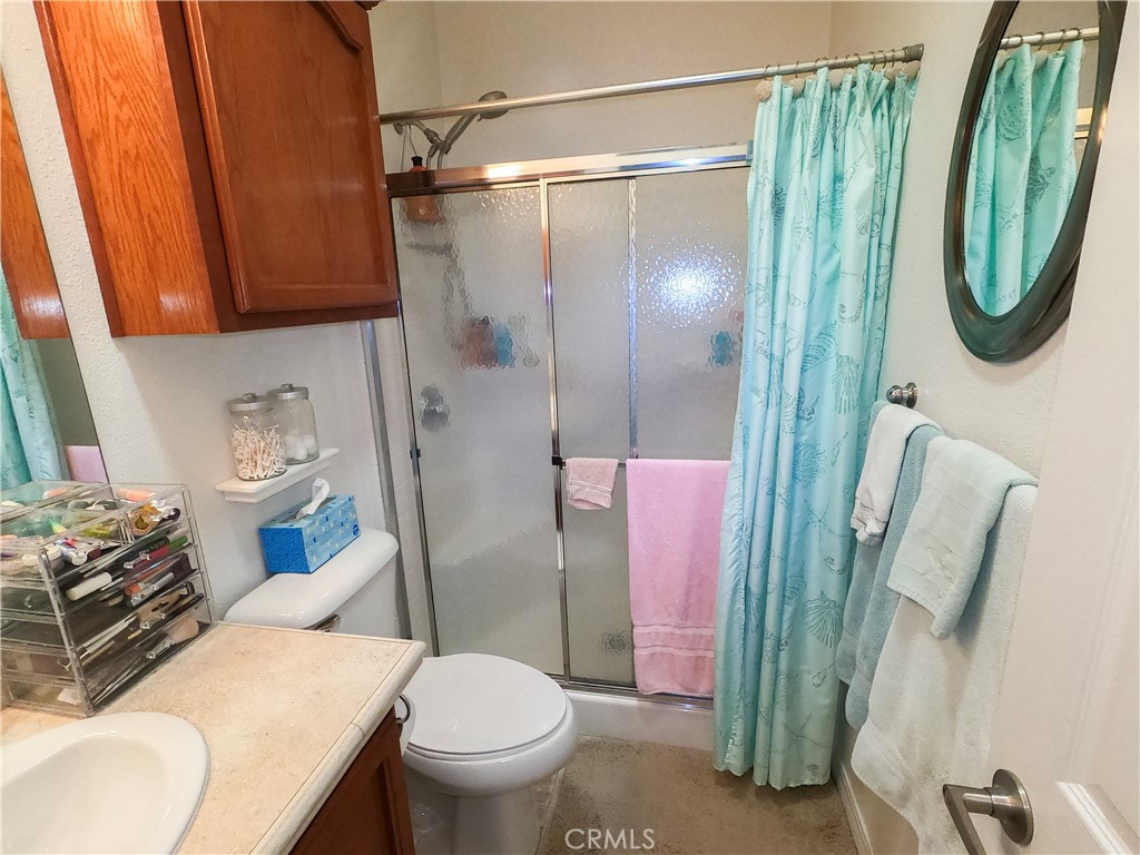 Photo 25 of 27 of 1400 W 13th Street 40 mobile home