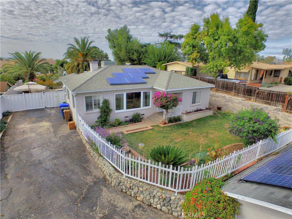 listing image 130723595349805962929