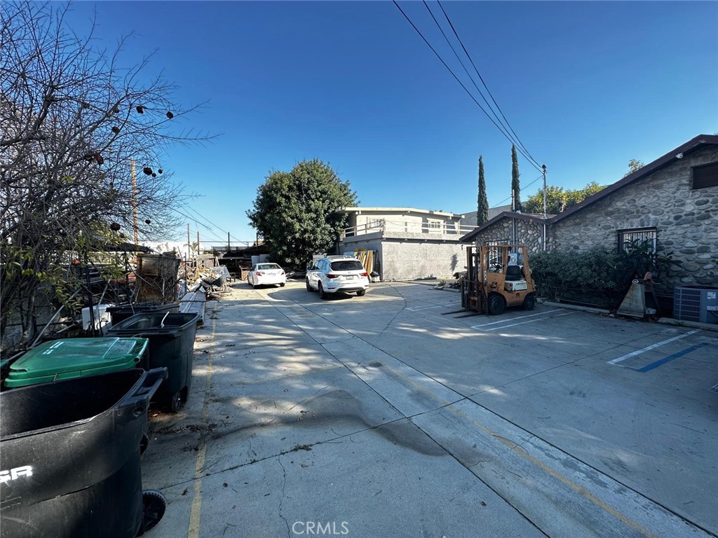 5040 Heintz Street