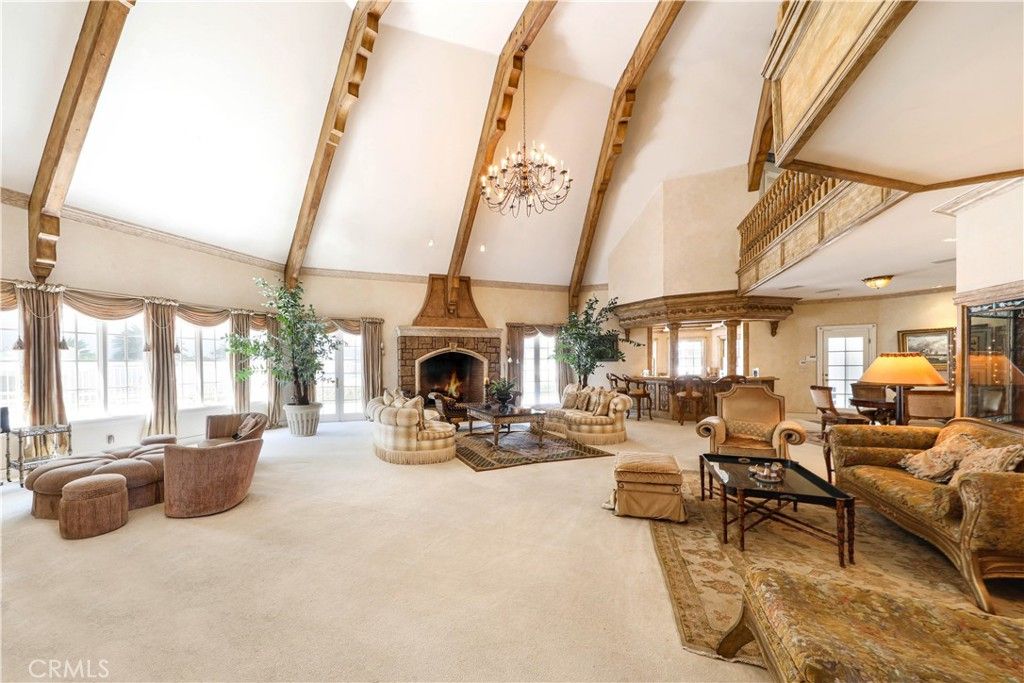 listing image 130725445249490847669