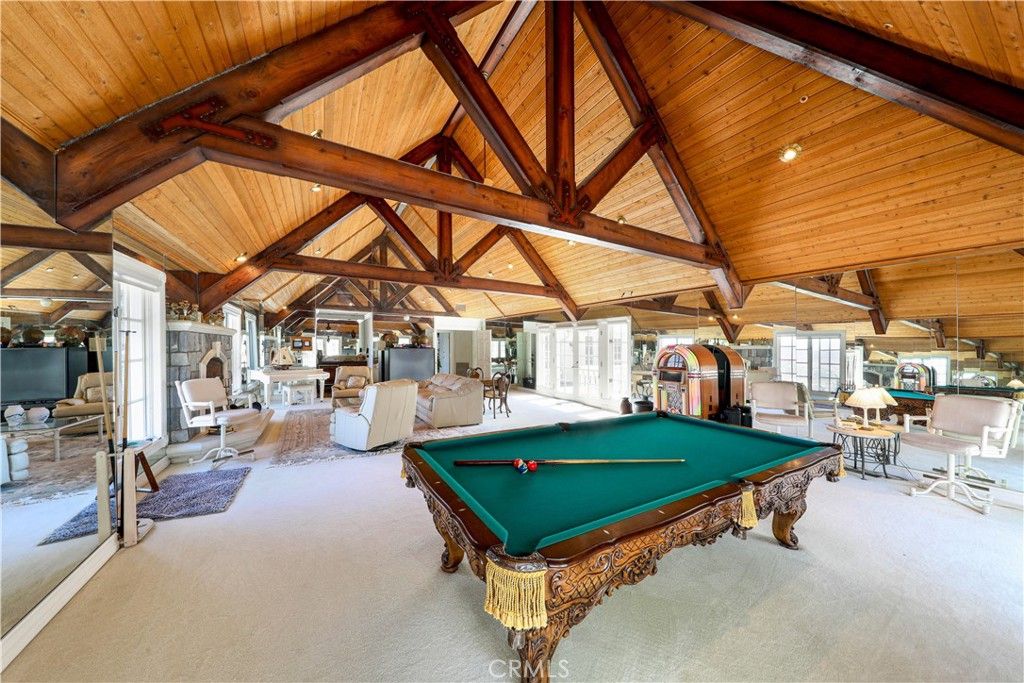 listing image 130724596372473322419