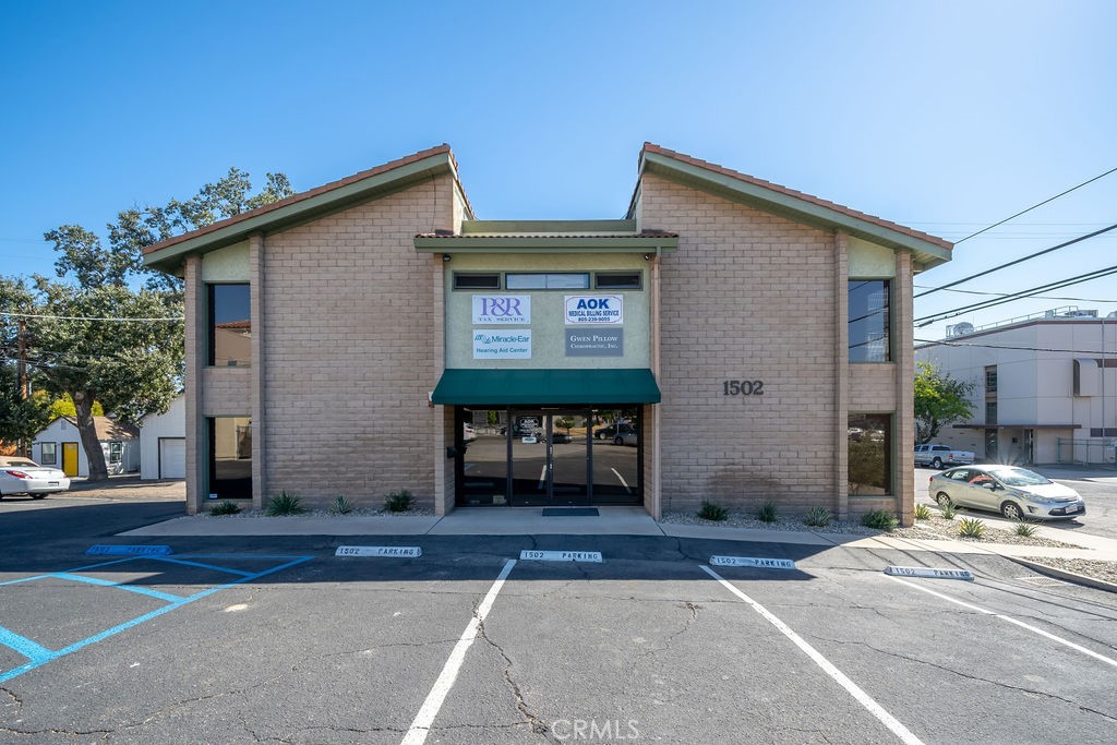 - Commercial Lease
