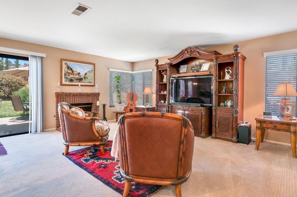 listing image 130728101037374544535