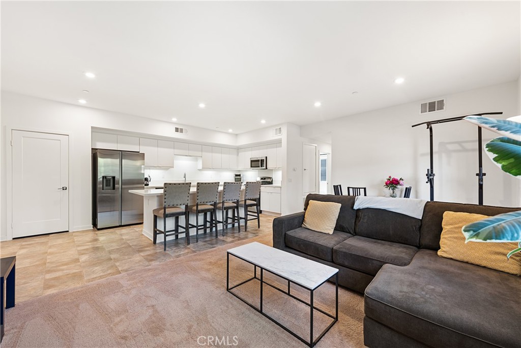 400 W Central Avenue 302