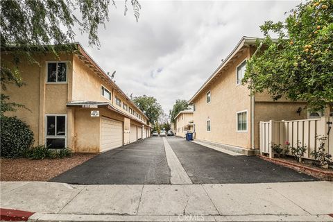 A home in Reseda