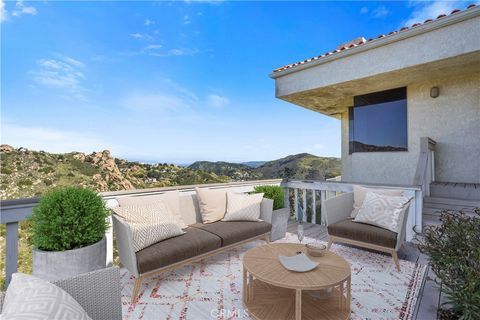 A home in Bell Canyon