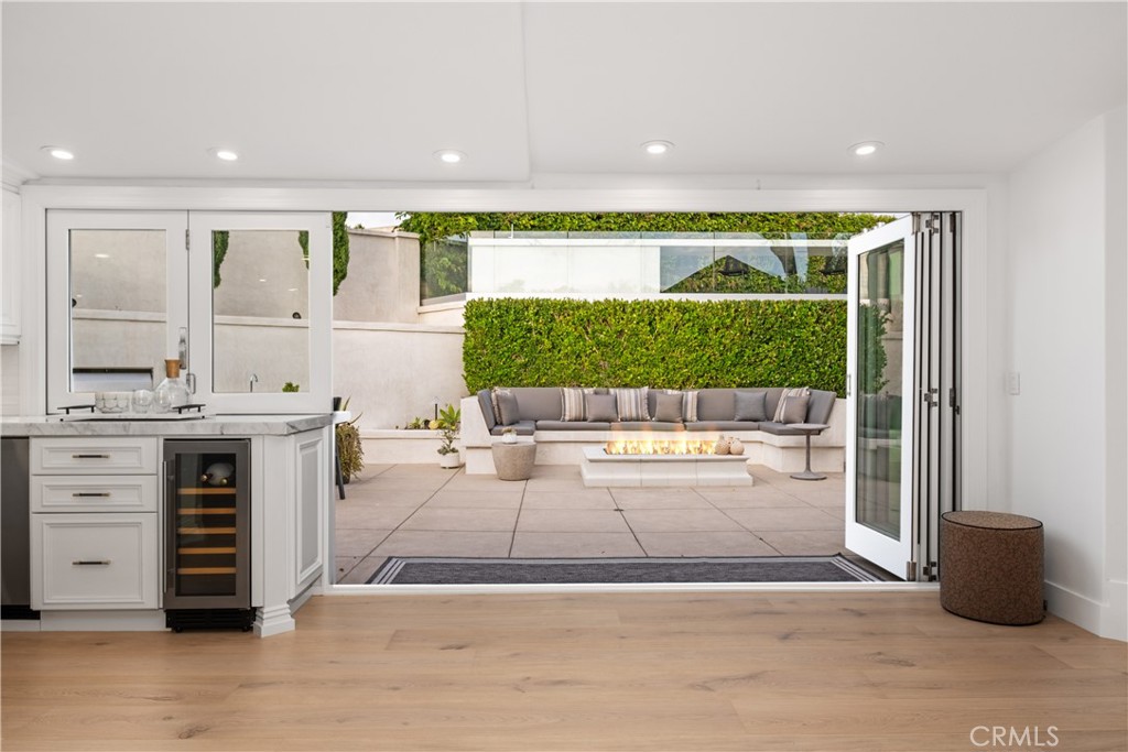 Irvine Terrace (IRVT) - Residential