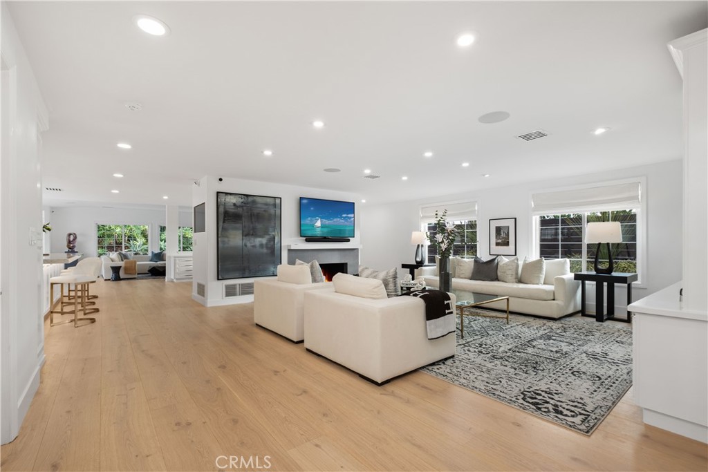 Irvine Terrace (IRVT) - Residential