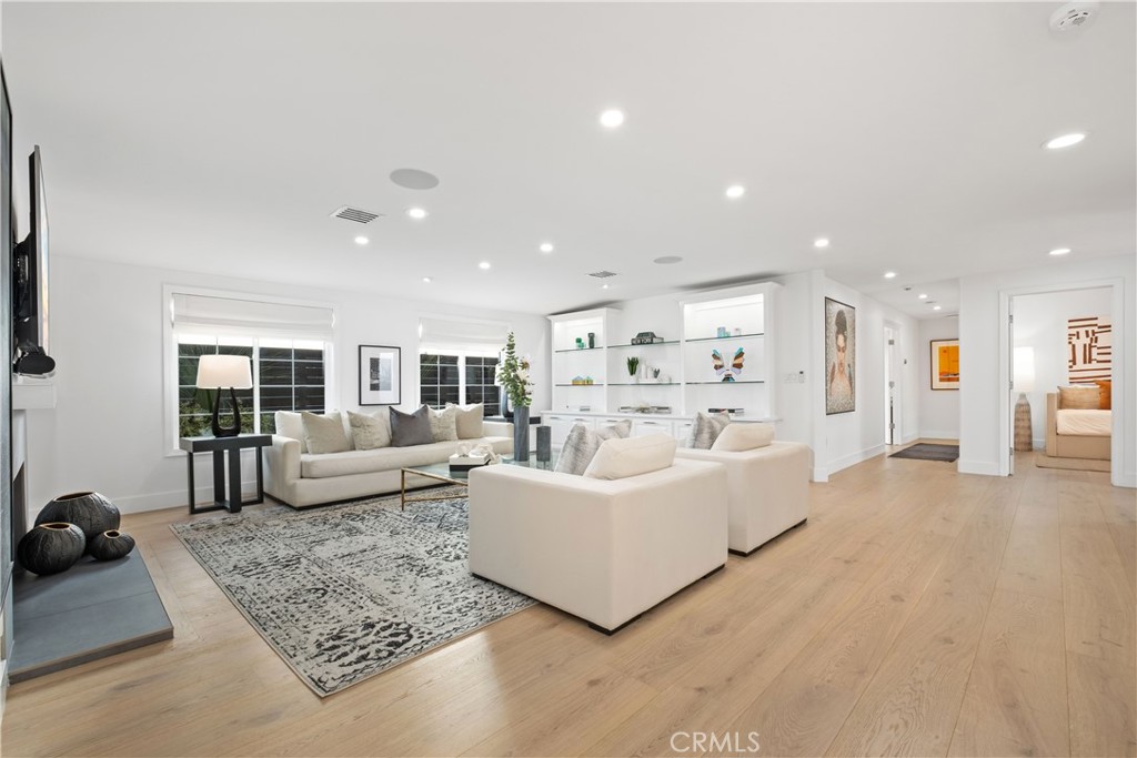 Irvine Terrace (IRVT) - Residential