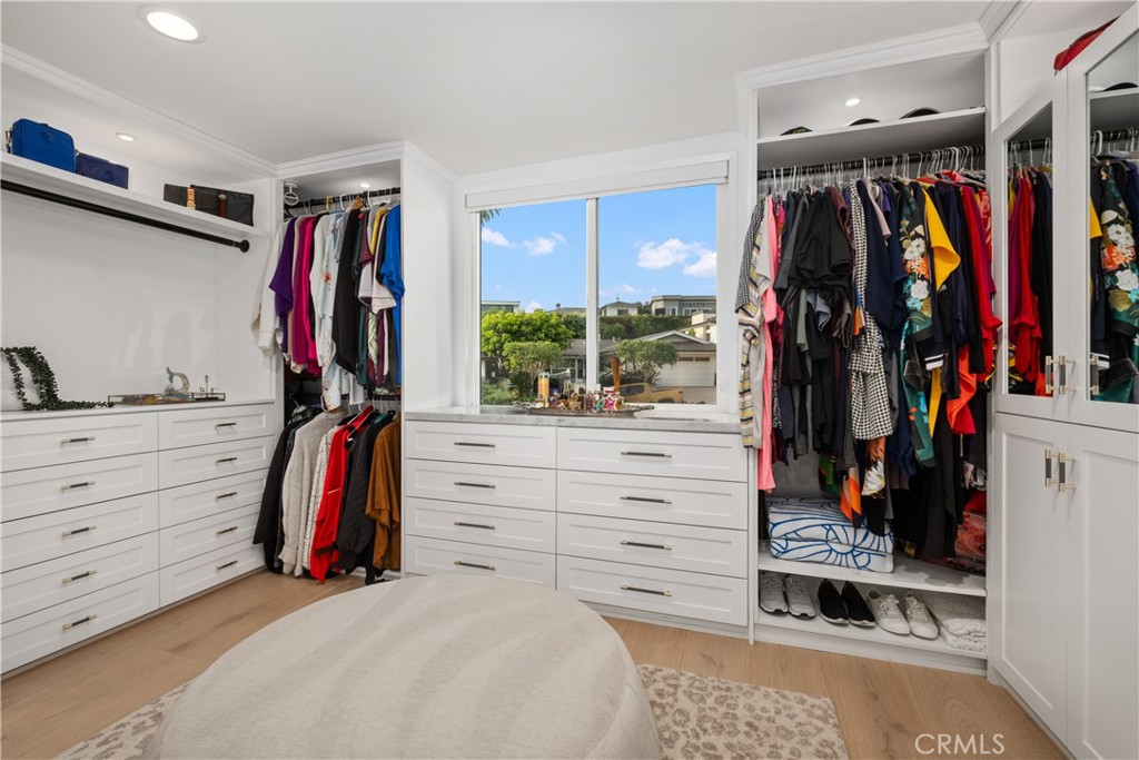 Irvine Terrace (IRVT) - Residential