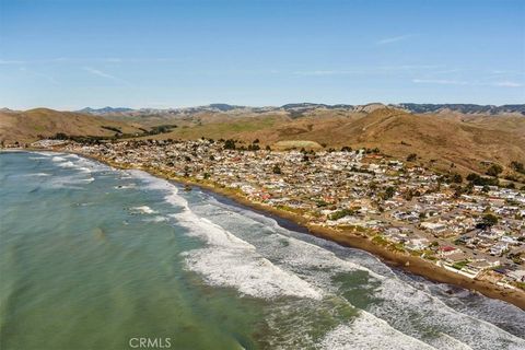 A home in Cayucos