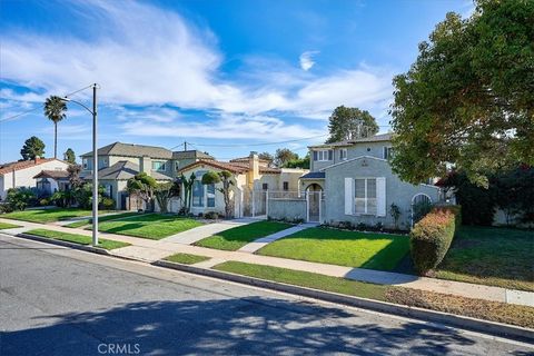 A home in Inglewood