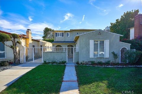 A home in Inglewood