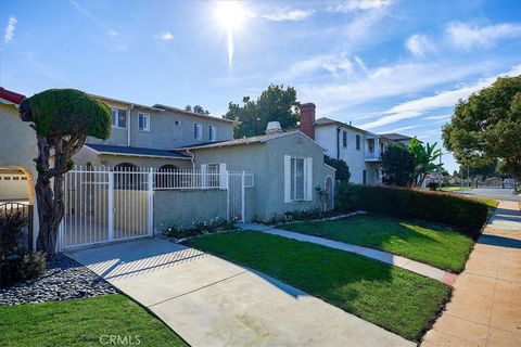 A home in Inglewood