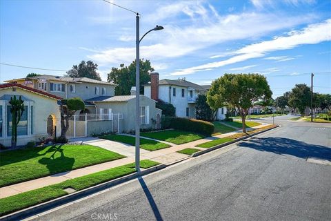 A home in Inglewood