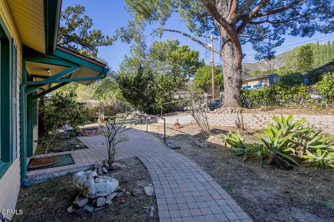 A home in La Crescenta