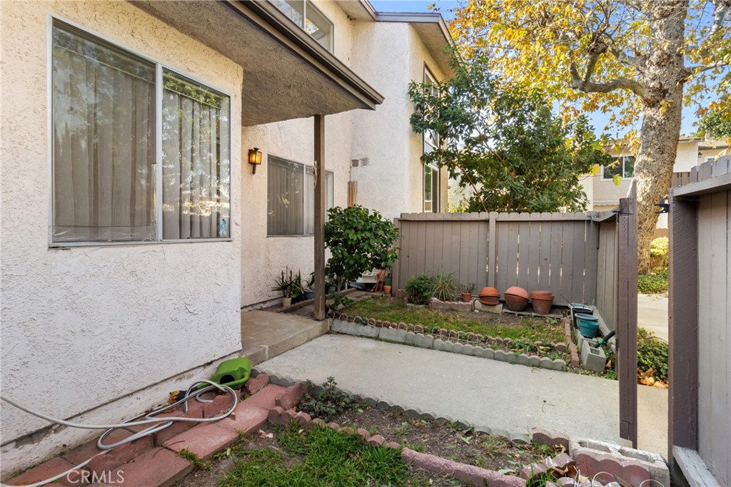 809 east acacia ave b