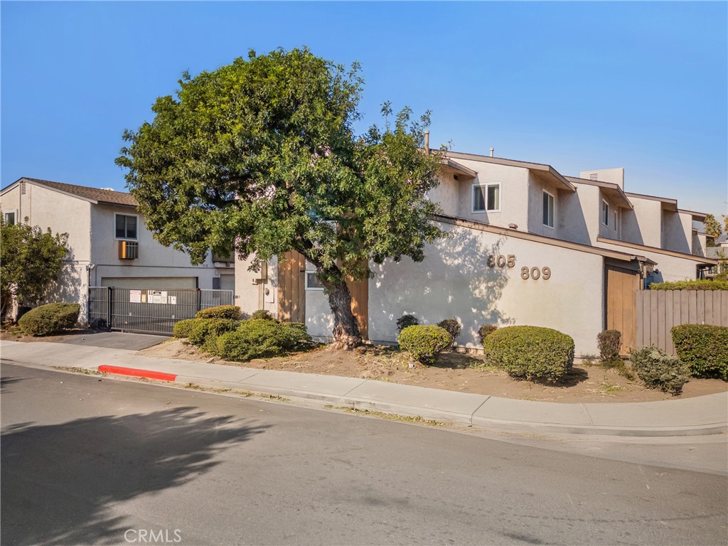 809 east acacia ave b