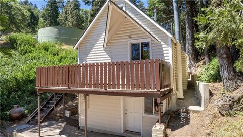 A home in Cedarpines Park