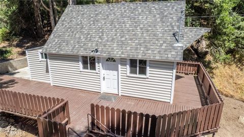 A home in Cedarpines Park