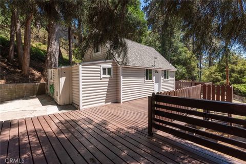 A home in Cedarpines Park