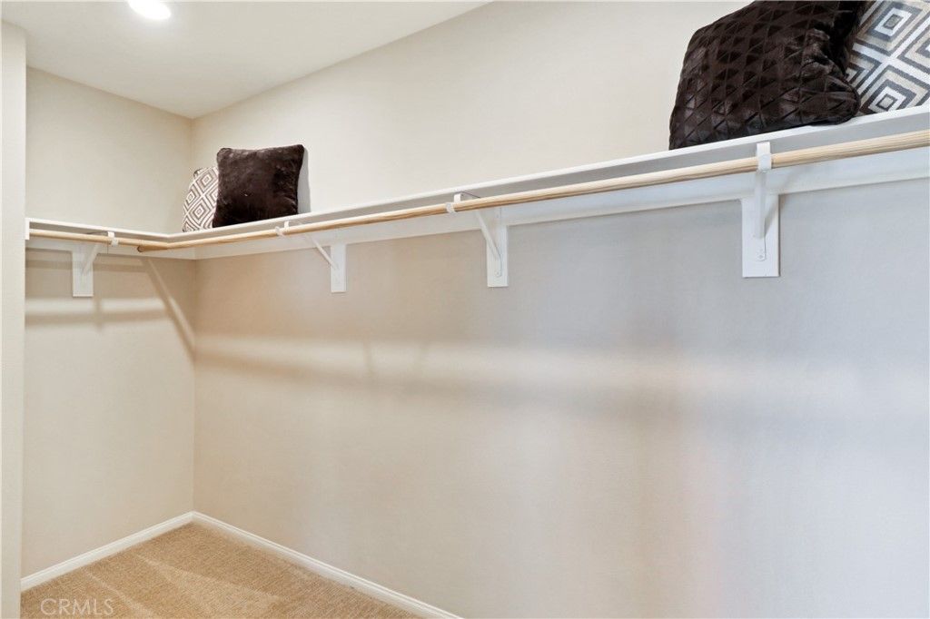 listing image 130724998260948714680