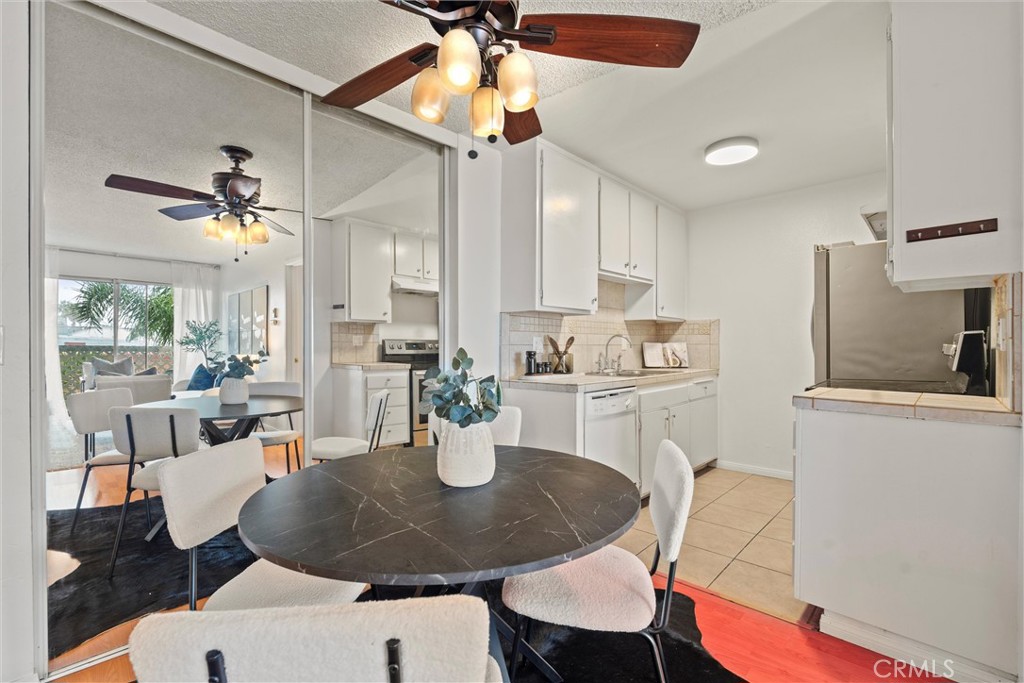3565 Linden Avenue 220