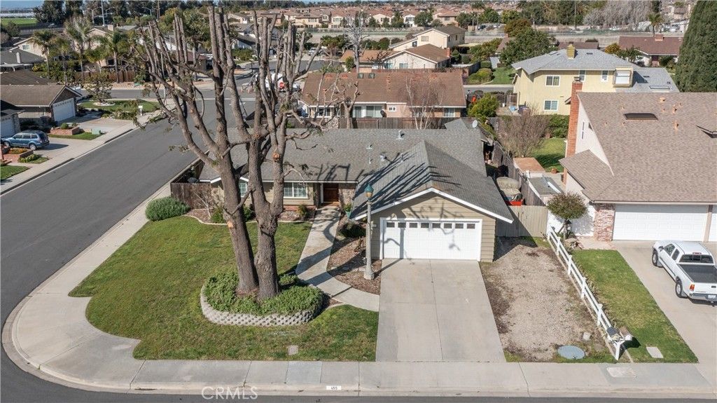 listing image 130729743730544126940