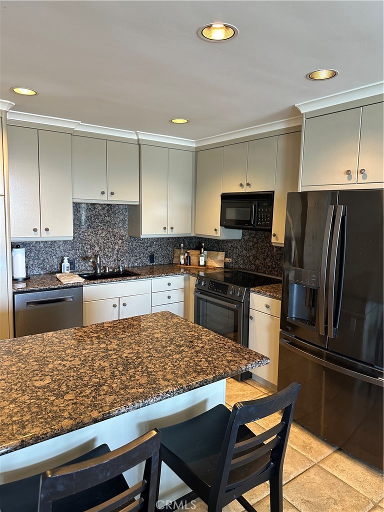 611 Lido Park Dr 3E