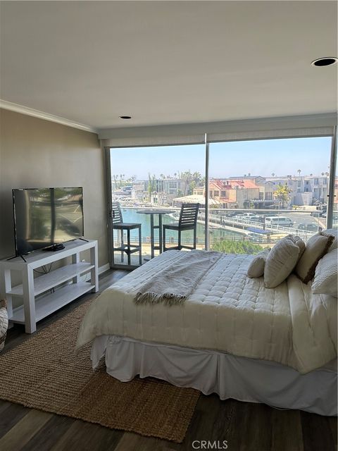 611 Lido Park Dr 3E Newport Beach CA 92663
