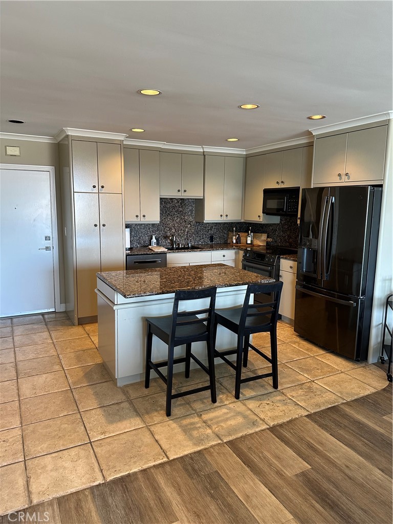 611 Lido Park Dr 3E