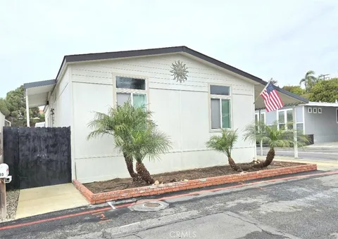 20701 Beach Boulevard Unit 30, Huntington Beach, CA 92648 - MLS#: OC25025759