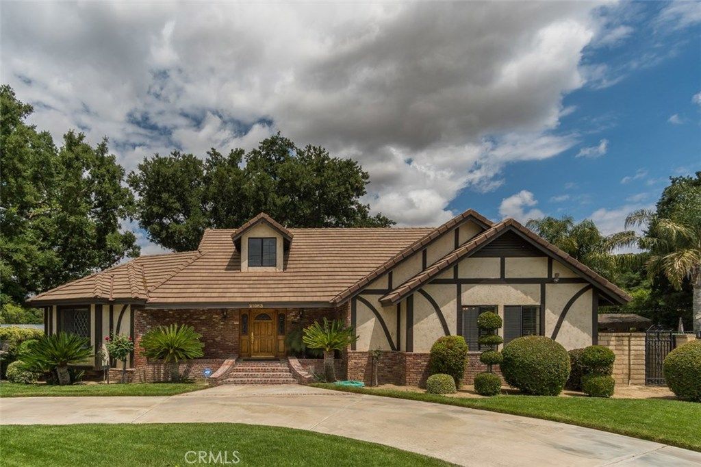 listing image 130723883871765387157