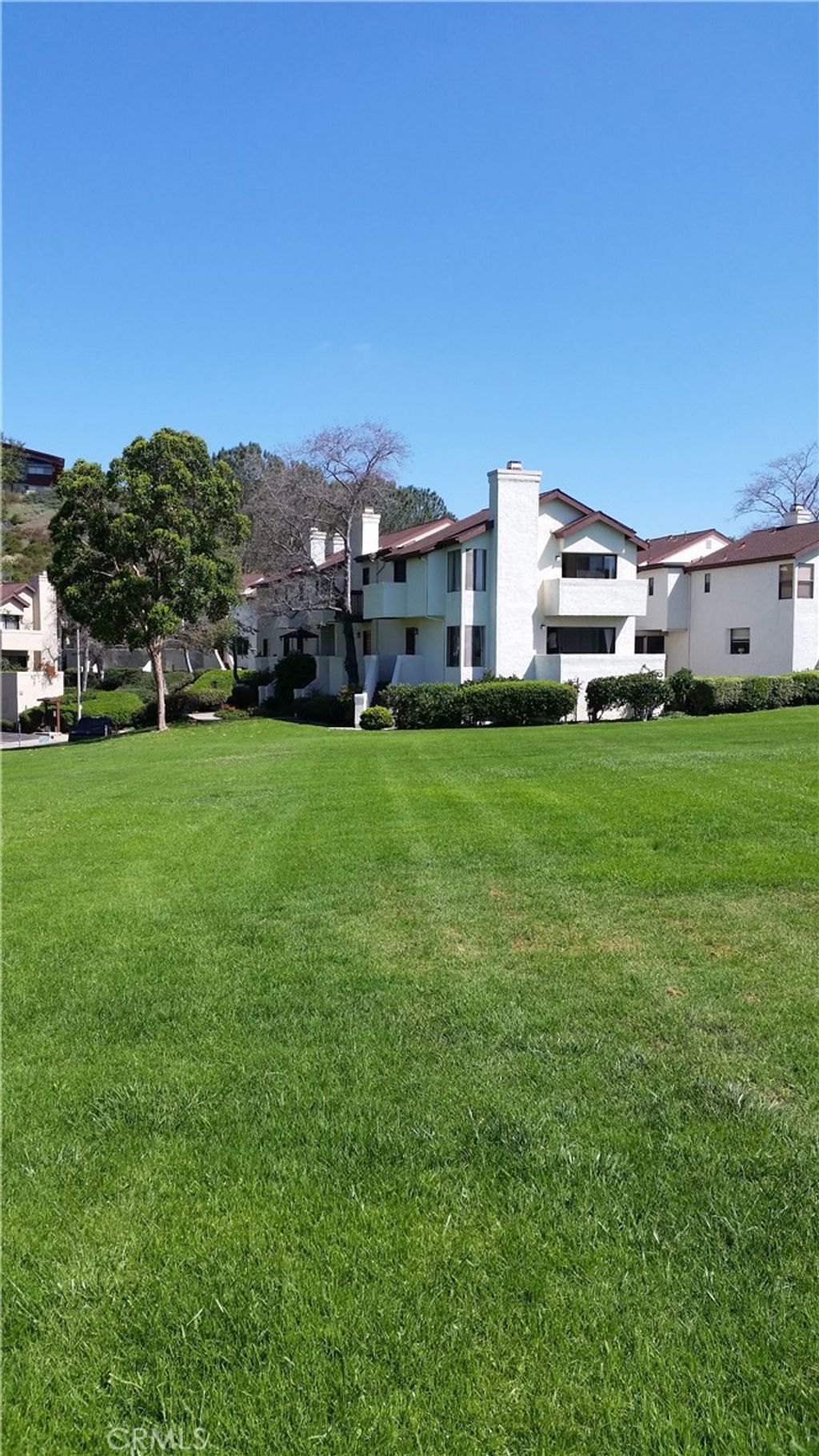 listing image 130728357923703641407