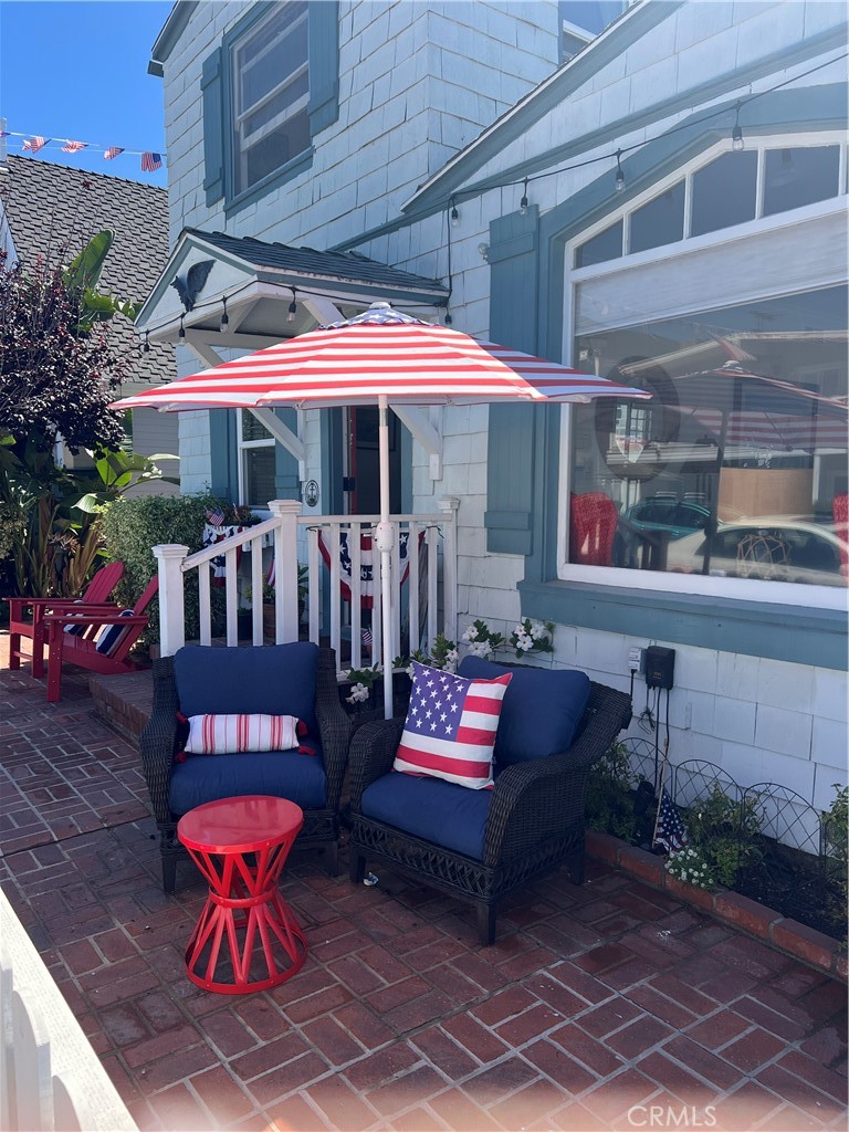 227 Apolena Avenue