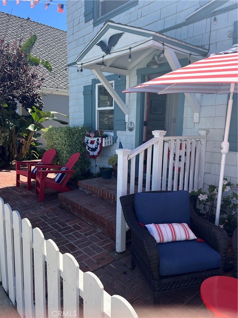 227 Apolena Avenue