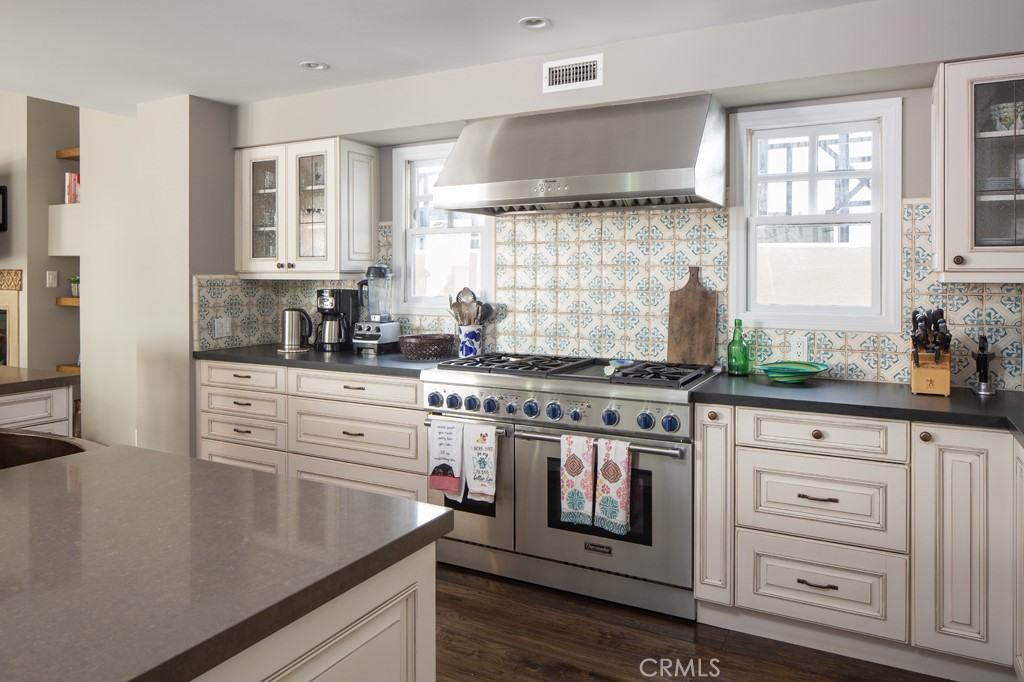 Corona del Mar South of PCH (CDMS) - Residential Lease