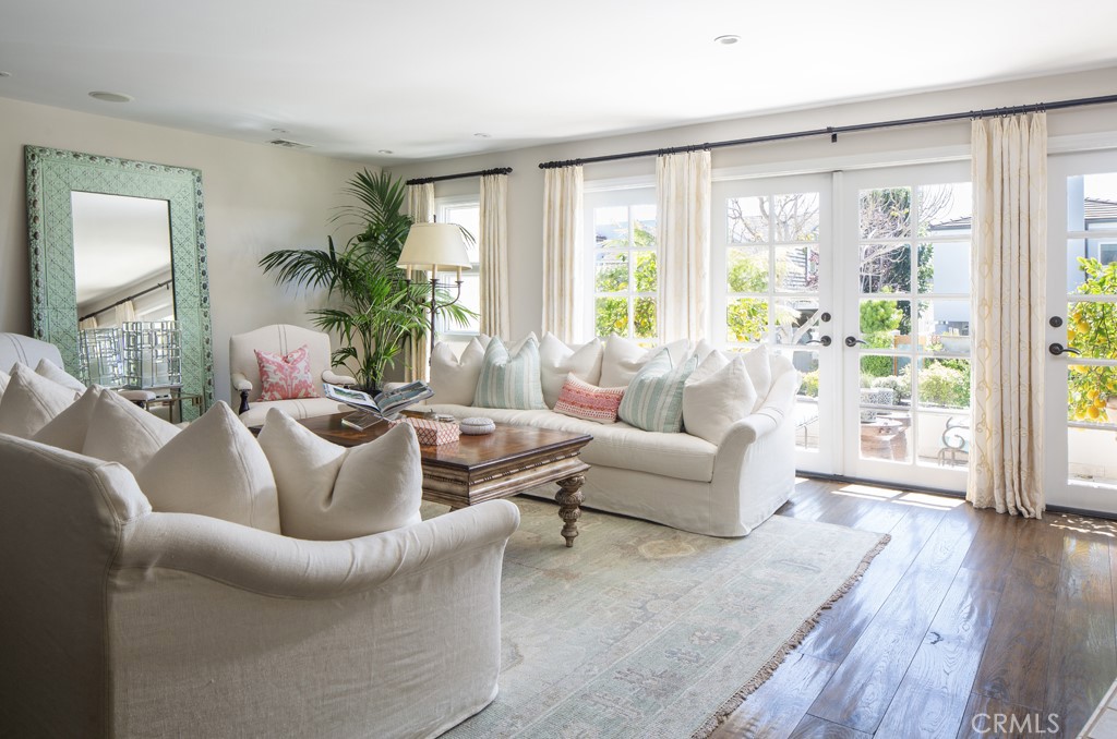 Corona del Mar South of PCH (CDMS) - Residential Lease