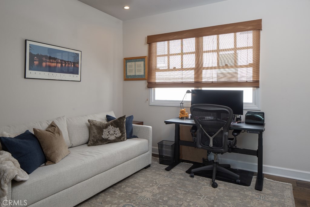 Corona del Mar South of PCH (CDMS) - Residential Lease