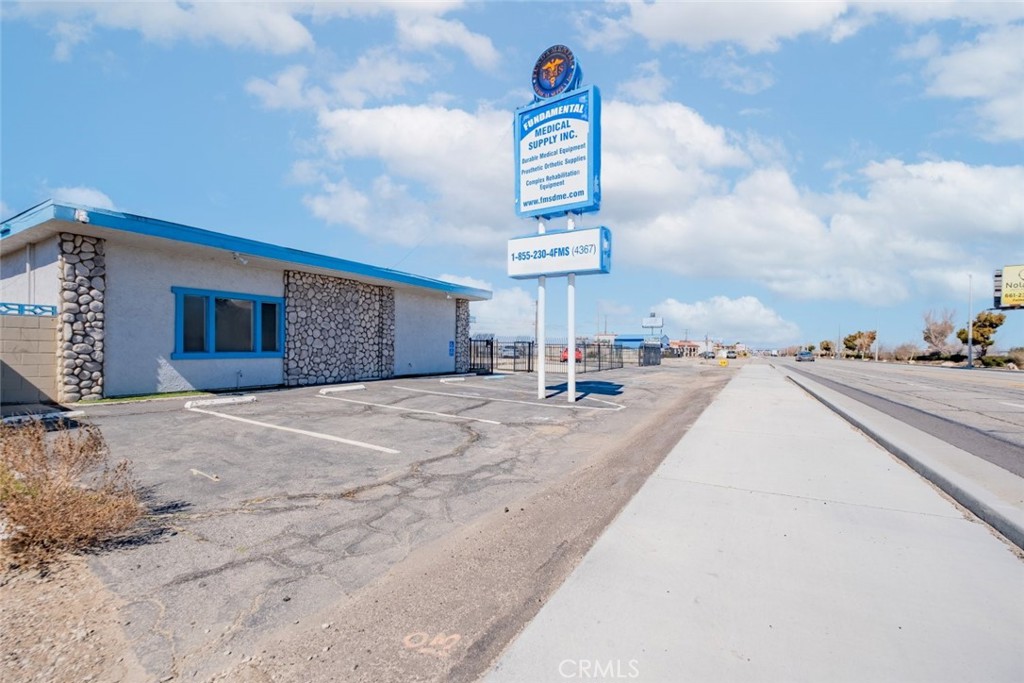 Located at 42347 Sierra Highway in Lancaster, this property offers an outstanding lease opportunity for businesses looking to establish themselves in a prime location. With a total rent-able building area (RBA) of 2,751 and a spacious lot of 0.72 acres, this property provides ample space for various commercial endeavors. Additional storage may be included, an additional ~2,000 sqft. Situated as a corner unit, it benefits from increased visibility and accessibility, ensuring that your business stands out to passing traffic. Additionally, the property offers signage opportunities, allowing you to prominently display your brand and attract even more attention. With high visibility along Sierra Highway, coupled with the flexibility for cultivation activities, this property presents a versatile canvas for businesses to thrive and grow in Lancaster’s dynamic market.