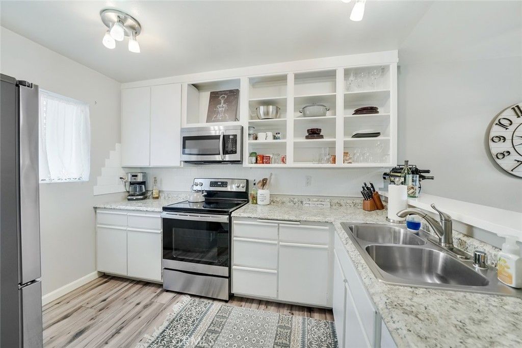 listing image 130726094859666908499