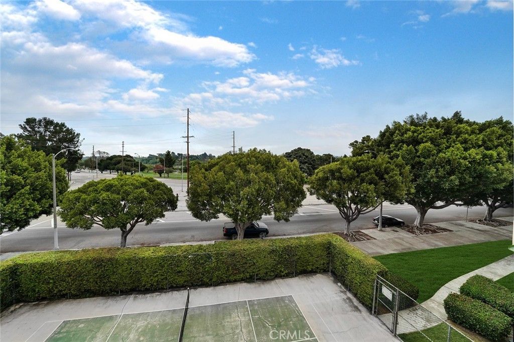 listing image 130727024240551281120