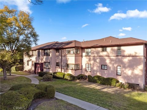 Photo of 4051 Abourne Road #D, Los Angeles, CA 90008 (MLS # SB25077586)