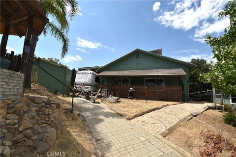 A home in Lake Elsinore