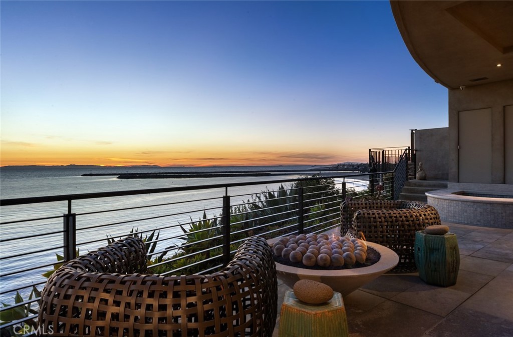 Corona del Mar South of PCH (CDMS) - Residential