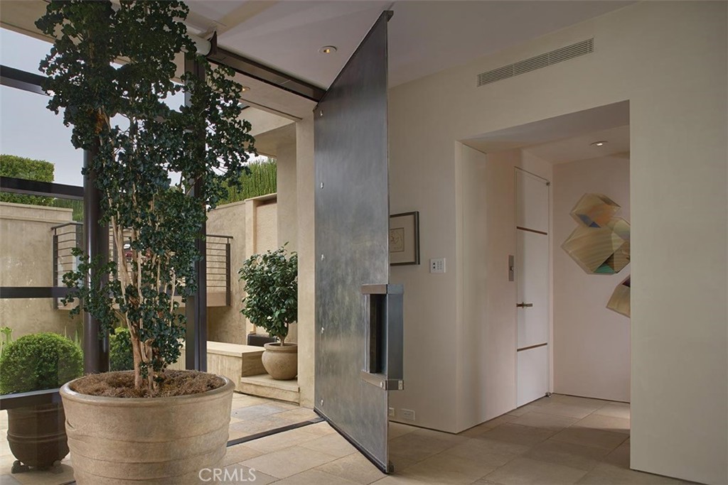 Corona del Mar South of PCH (CDMS) - Residential