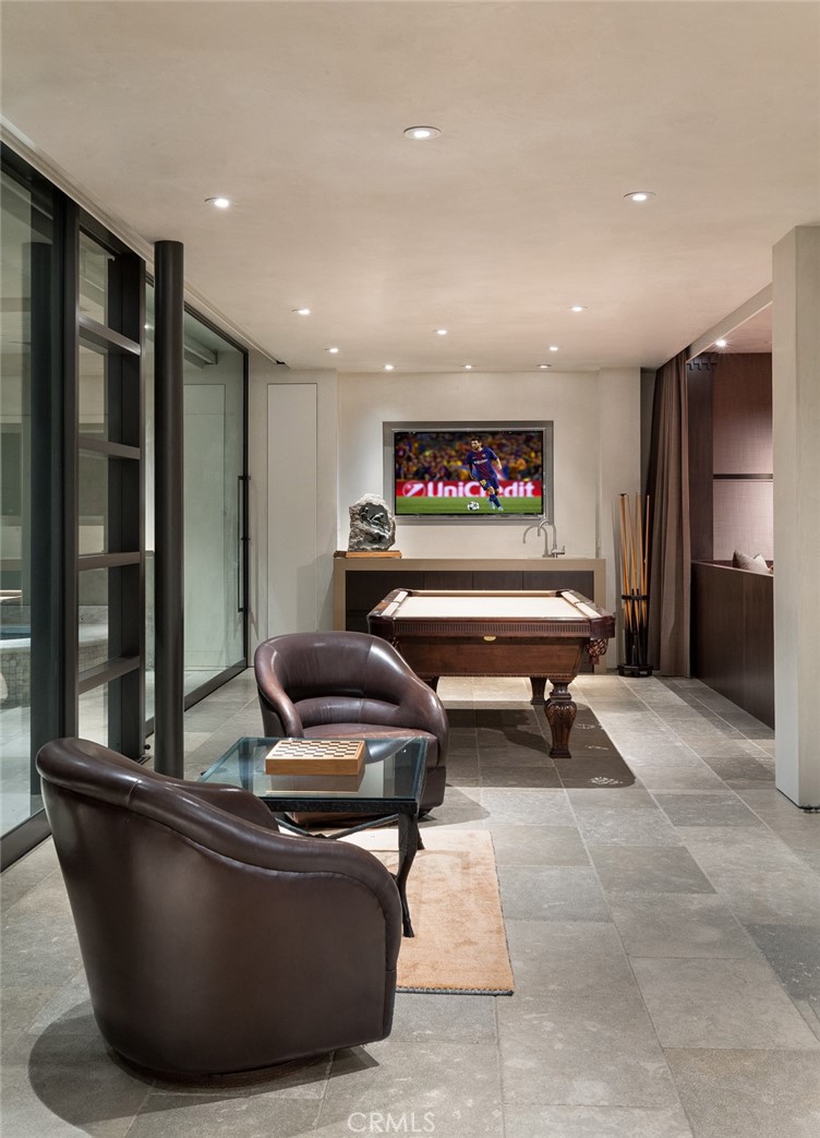 Corona del Mar South of PCH (CDMS) - Residential