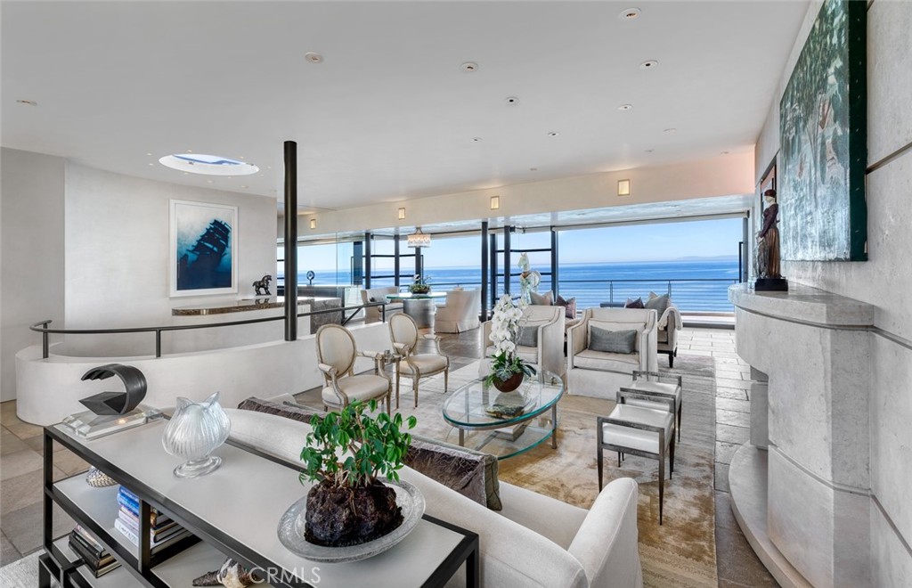 Corona del Mar South of PCH (CDMS) - Residential