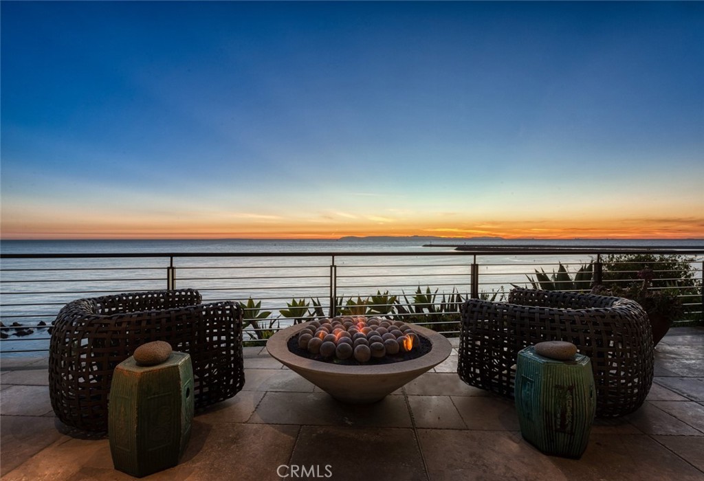 Corona del Mar South of PCH (CDMS) - Residential